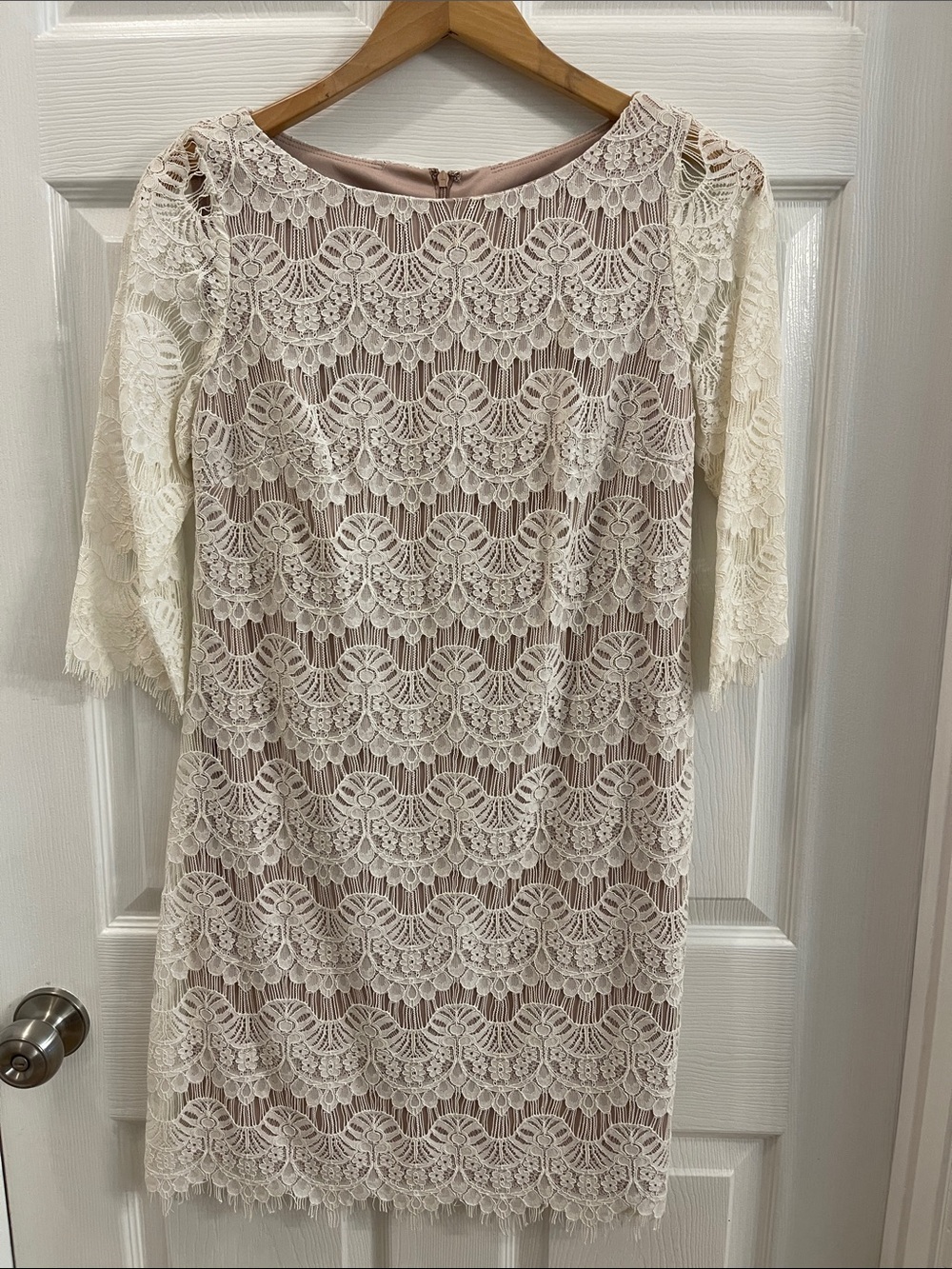 Jessica Howard Ivory Lace Shift Dress with Blush Lining